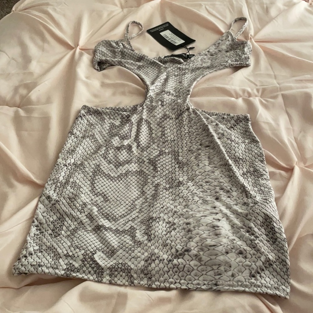 PRETTYLITTLETHING dress